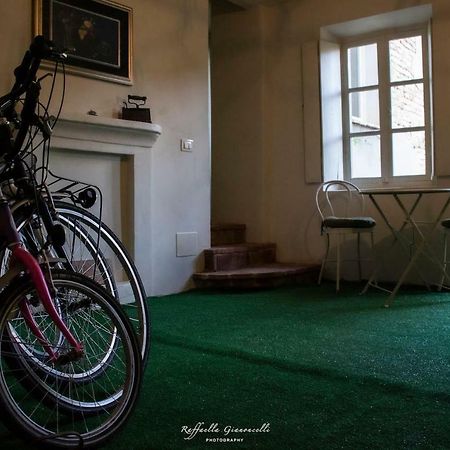 Lunesco Alloggio Divino, Chambre D'Amis Lu (Piedmont) ภายนอก รูปภาพ