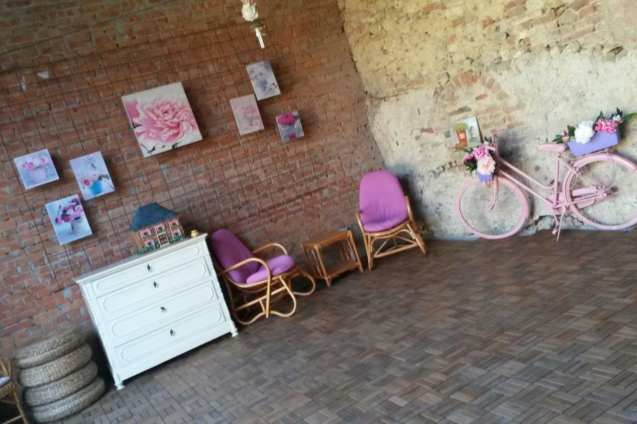 Lunesco Alloggio Divino, Chambre D'Amis Lu (Piedmont) ภายนอก รูปภาพ