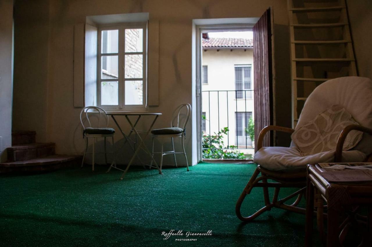 Lunesco Alloggio Divino, Chambre D'Amis Lu (Piedmont) ภายนอก รูปภาพ